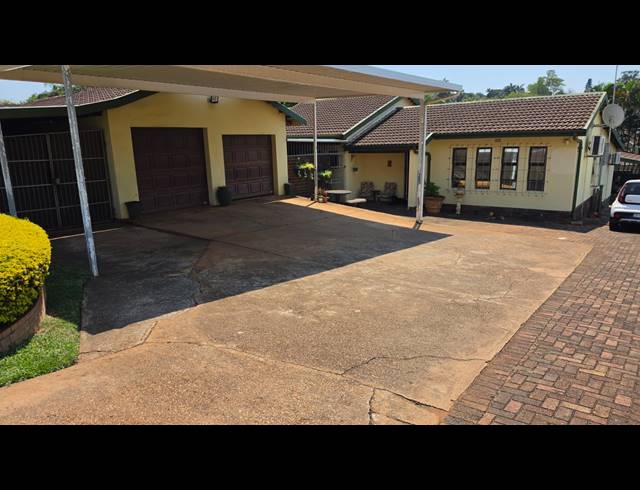 4 BEDROOM HOUSE FOR SALE IN NYALA PARK